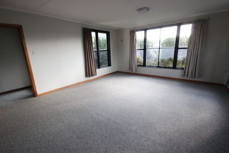Photo of property in 8 Ayr Place, Hokowhitu, Palmerston North, 4410