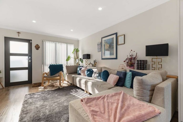 Photo of property in 9 Lovely Lane, Manurewa, Auckland, 2102