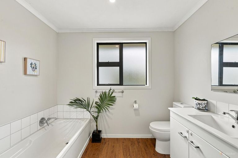 Photo of property in 2/32a Archer Street, Parkside, Timaru, 7910