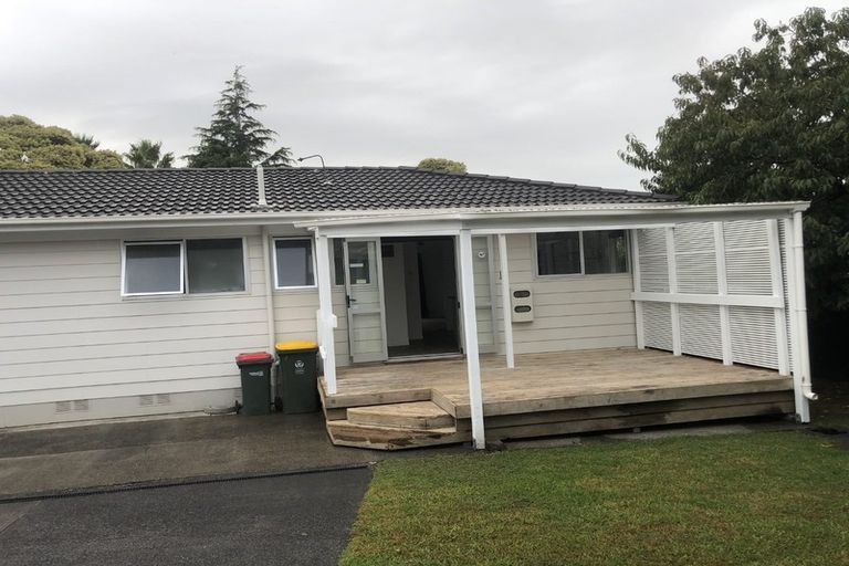 Photo of property in 19 Becker Drive, Weymouth, Auckland, 2103