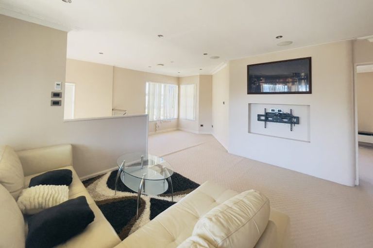 Photo of property in 51a The Esplanade, Eastern Beach, Auckland, 2012