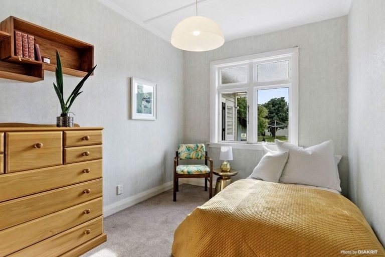 Photo of property in 73 Rotherham Terrace, Miramar, Wellington, 6022