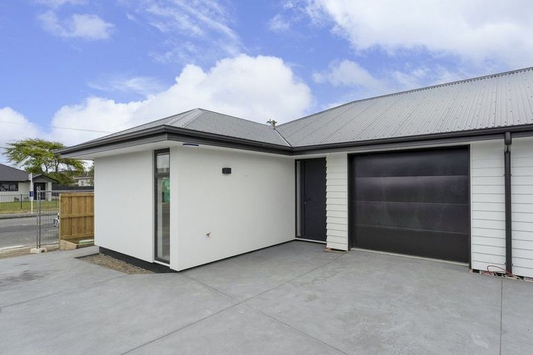 Photo of property in 214a Bower Avenue, North New Brighton, Christchurch, 8083