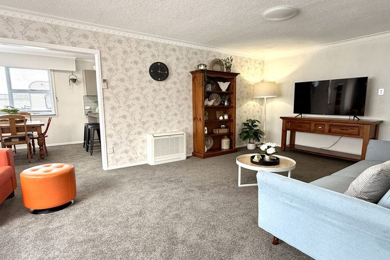 Photo of property in 45 Edinburgh Crescent, Waikiwi, Invercargill, 9810