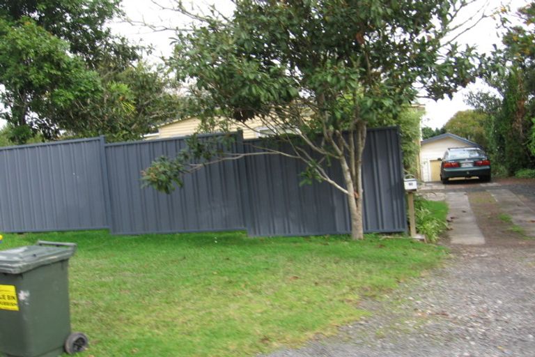Photo of property in 43 Tauhinu Road, Greenhithe, Auckland, 0632