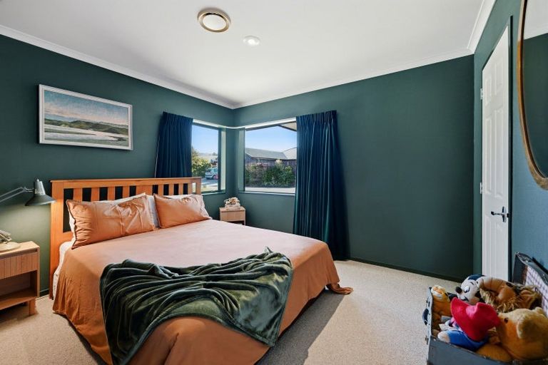 Photo of property in 53 Tawavale Street, Pukehangi, Rotorua, 3015