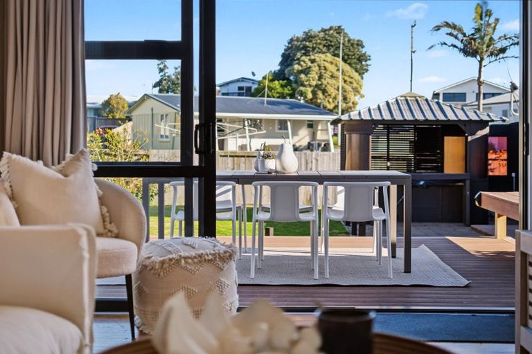 Photo of property in 4 Motiti Road, Papamoa Beach, Papamoa, 3118