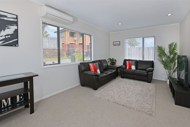 Photo of property in 14 Chesterton Terrace, Henderson, Auckland, 0612