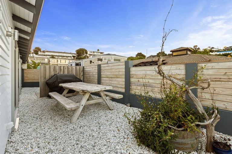 Photo of property in 1/26 Manly Esplanade, Browns Bay, Auckland, 0630