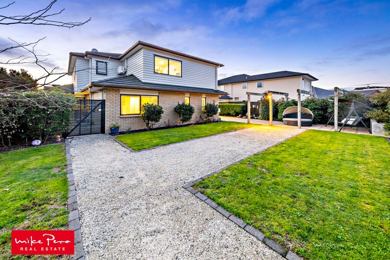 Photo of property in 14 Lake Drive, Karaka, Papakura, 2113