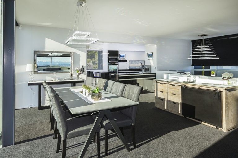 Photo of property in 12 Harry Ell Drive, Cashmere, Christchurch, 8022