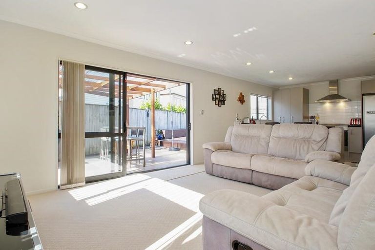 Photo of property in 3 Galora Close, Flat Bush, Auckland, 2019