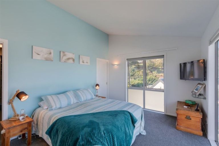Photo of property in 22 Cornwall Road, Lyttelton, 8082