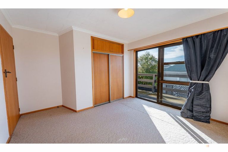 Photo of property in 12 Timaru Road, Waimate, 7924