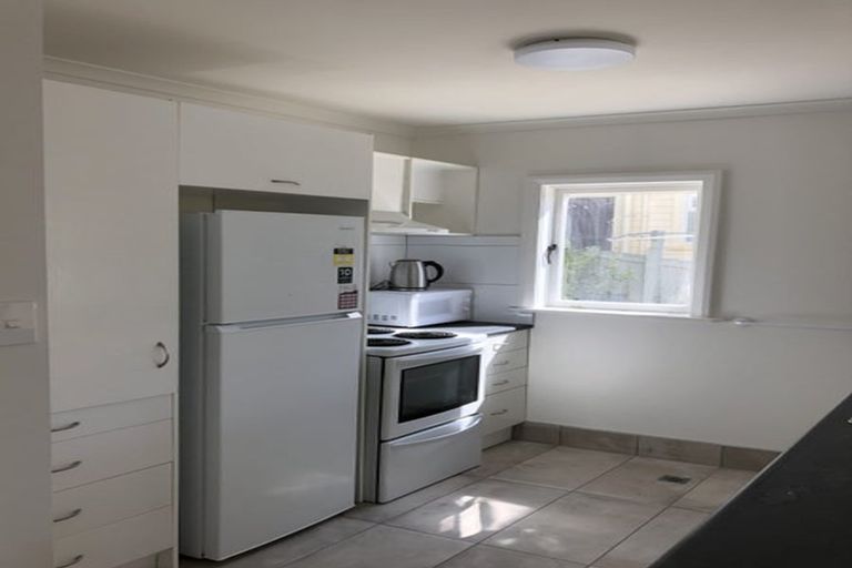 Photo of property in 11 Lancaster Street, Karori, Wellington, 6012