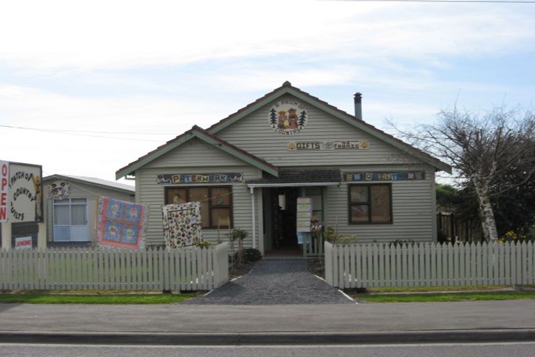 Photo of property in 22 Beach Road, Kaikoura, 7300