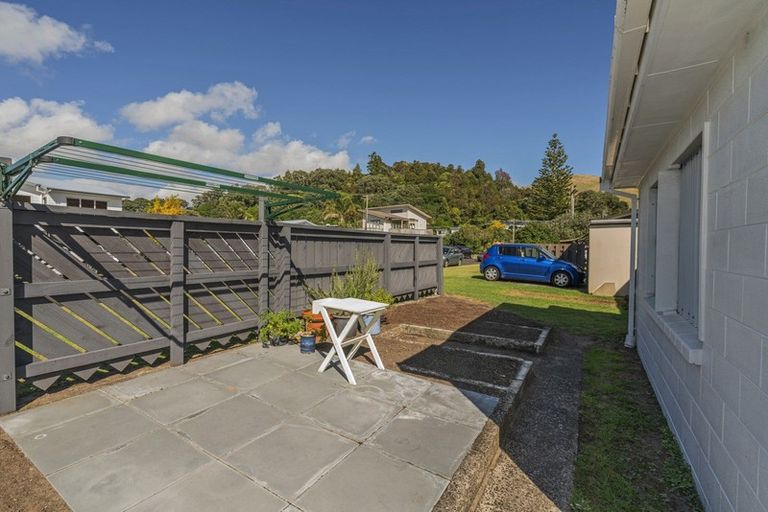 Photo of property in 1 Kawakawa Road, Whitianga, 3510