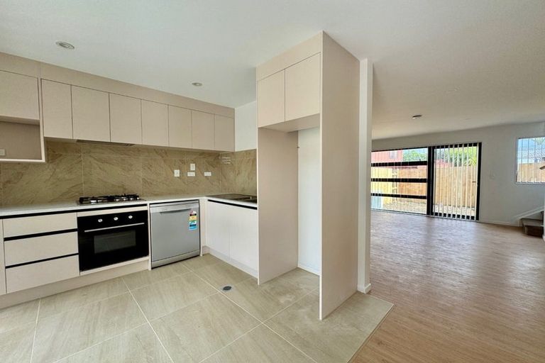 Photo of property in 86 Priestley Drive, Bucklands Beach, Auckland, 2014