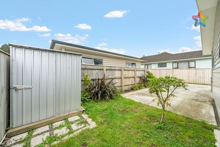 Photo of property in 25a Wainuiomata Road, Wainuiomata, Lower Hutt, 5014
