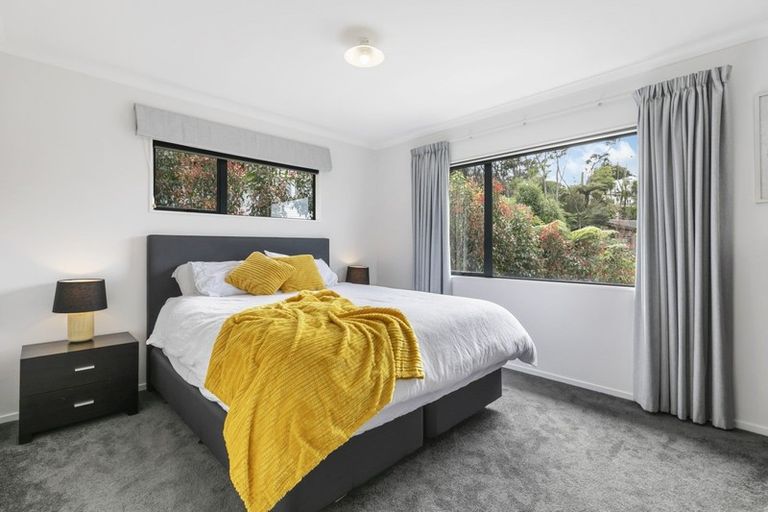 Photo of property in 2/13 Noeleen Street, Glenfield, Auckland, 0629