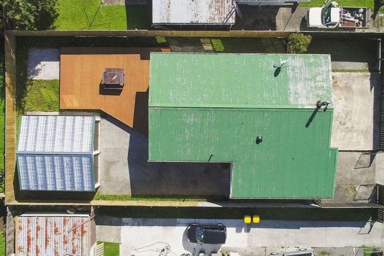 Photo of property in 253 Wellington Road, Wainuiomata, Lower Hutt, 5014