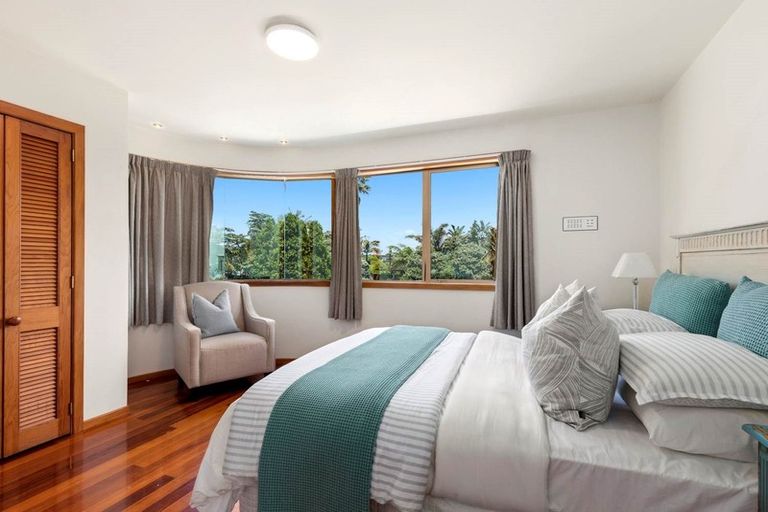 Photo of property in 5 Gilberd Place, Torbay, Auckland, 0630