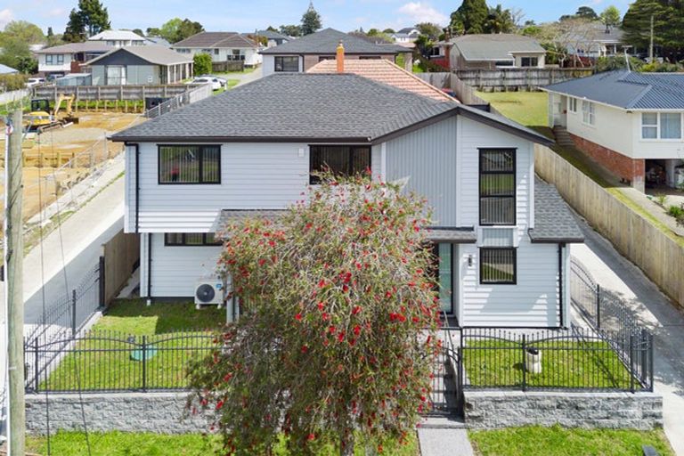Photo of property in 36 Christmas Road, Manurewa, Auckland, 2102