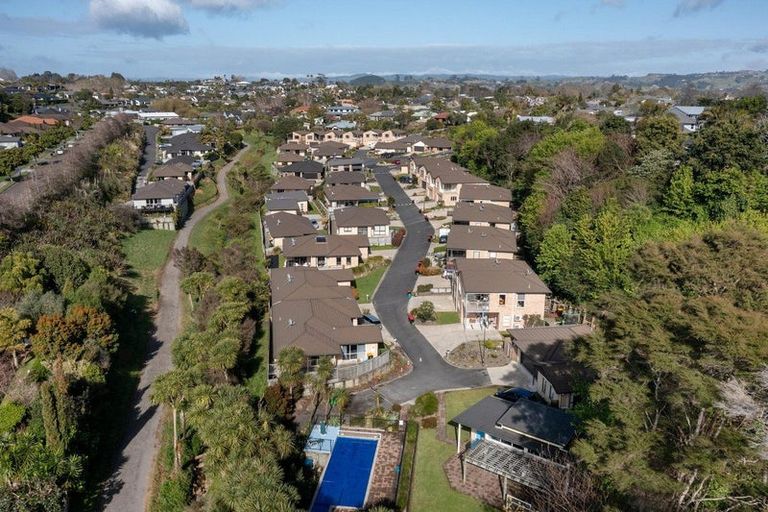 Photo of property in 19/19 Glencarron Place, Bethlehem, Tauranga, 3110