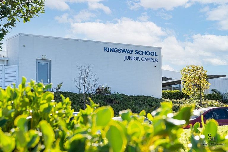 Photo of property in 9 Silverhill Lane, Silverdale, 0932