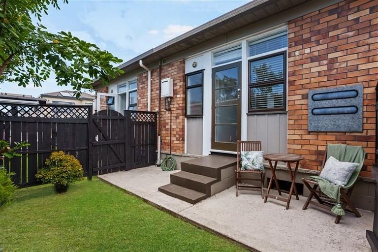 Photo of property in 4/32 Brixton Road, Mount Eden, Auckland, 1024