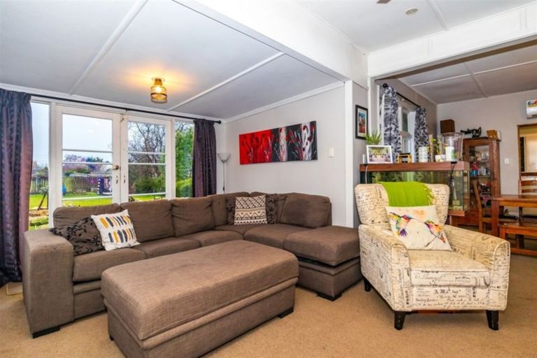 Photo of property in 27 Main Road, Pleasant Point, 7903