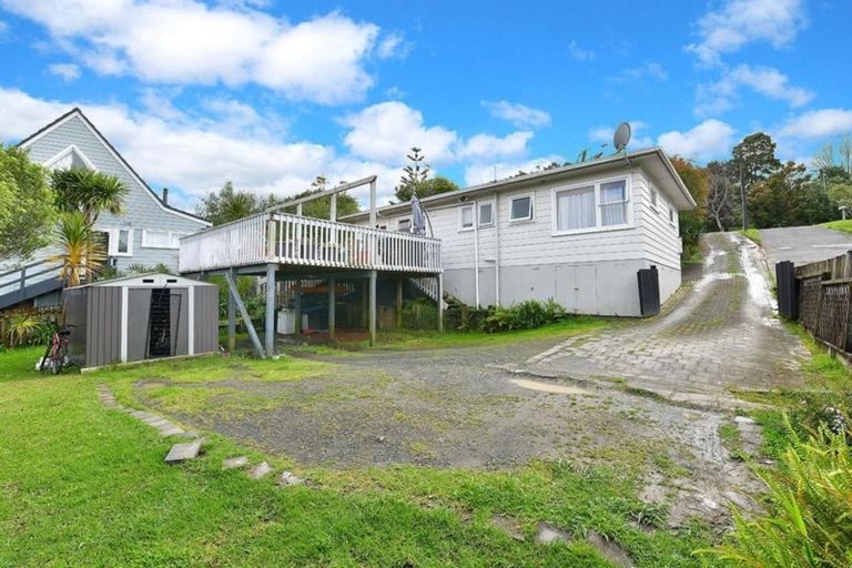Photo of property in 245 Vipond Road, Stanmore Bay, Whangaparaoa, 0932