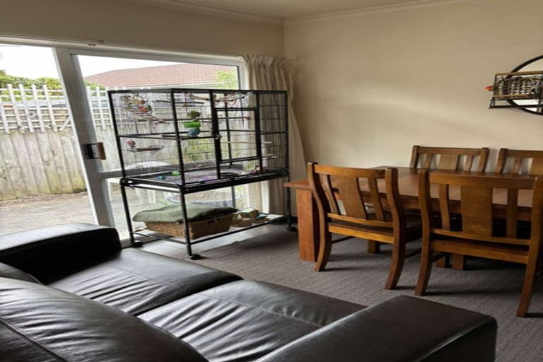 Photo of property in 1/20 Winters Road, Redwood, Christchurch, 8051