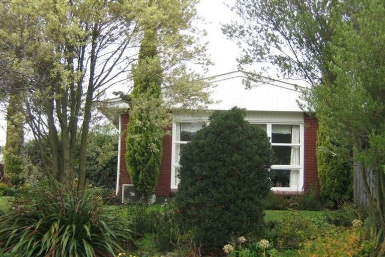 Photo of property in 109 Warren Crescent, Hillmorton, Christchurch, 8025