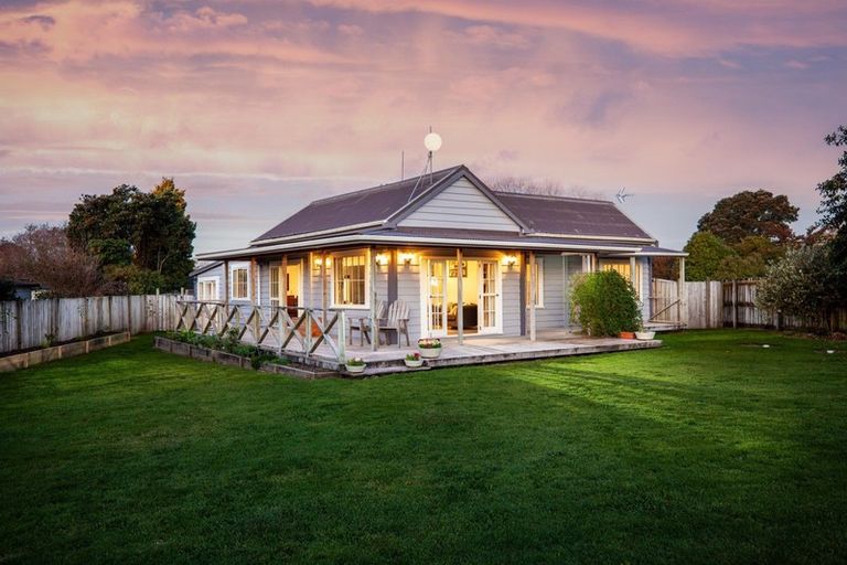 Photo of property in 14 Bosworth Street, Egmont Village, 4372