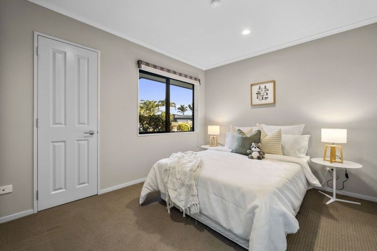 Photo of property in 62 Lough Bourne Drive, Pukekohe, 2120