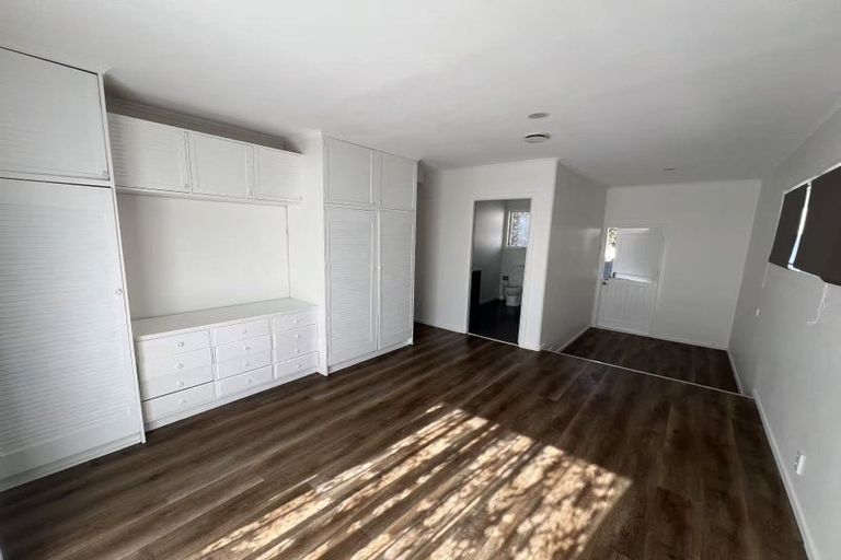 Photo of property in 11 Holden Place, Manukau, Auckland, 2025