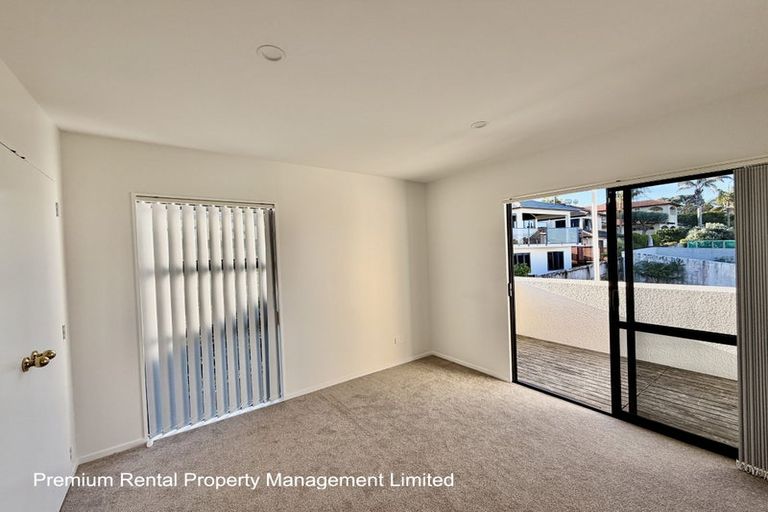 Photo of property in 12 Westergrove Place, West Harbour, Auckland, 0618