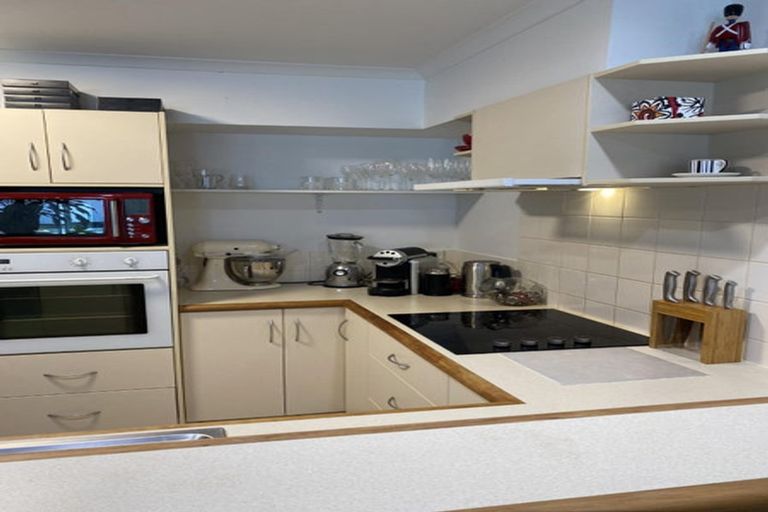 Photo of property in 4/14 Victoria Road, Mount Maunganui, 3116