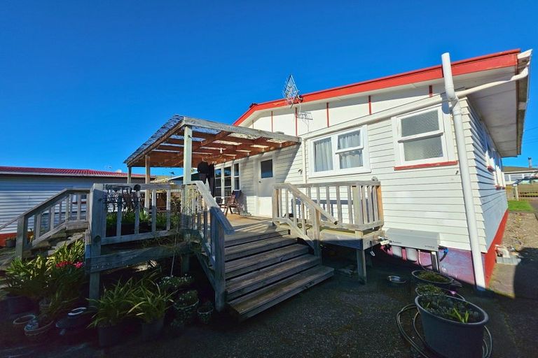 Photo of property in 65 Phillips Street, Sanson, 4817