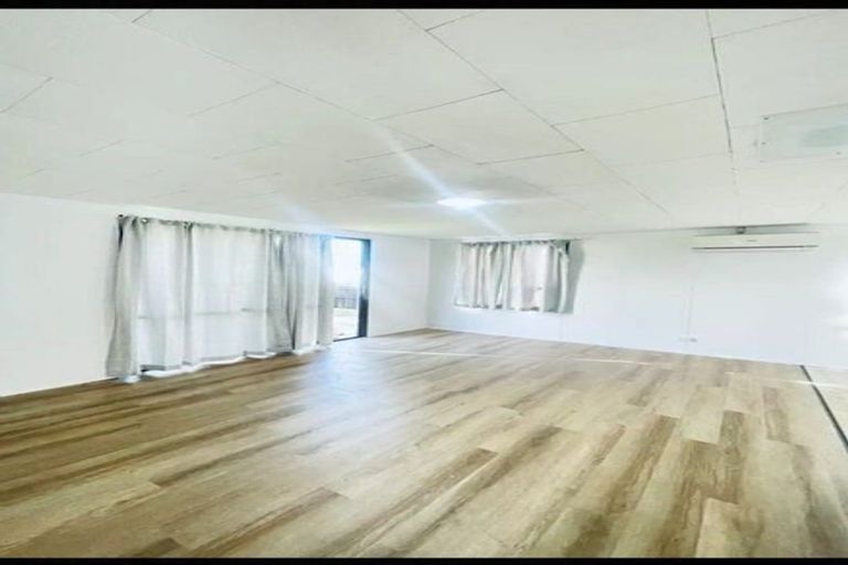 Photo of property in 34 Heathdale Crescent, Papakura, 2110