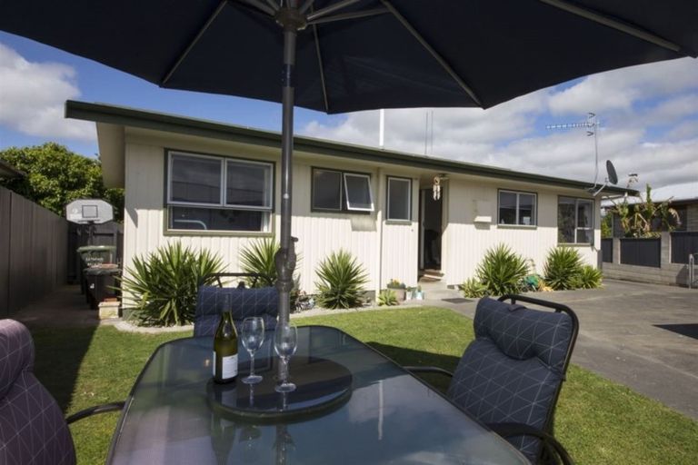 Photo of property in 24 Ranfurly Street, Tamatea, Napier, 4112