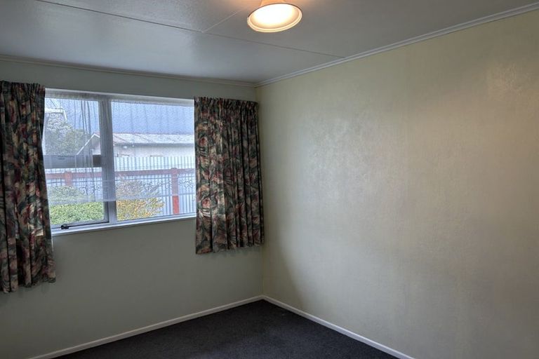 Photo of property in 17b Cambridge Street, Pahiatua, 4910