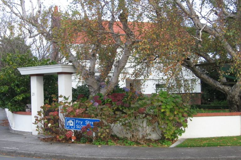 Photo of property in 21 Troon Crescent, Boulcott, Lower Hutt, 5010