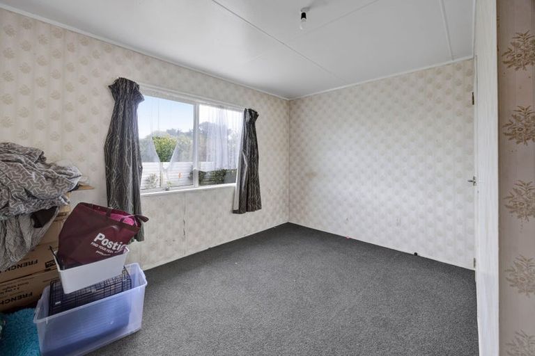 Photo of property in 1 Charles Major Place, Hawera, 4610