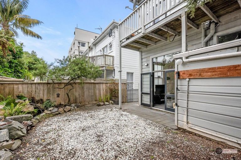 Photo of property in 18 Thompson Street, Mount Cook, Wellington, 6011