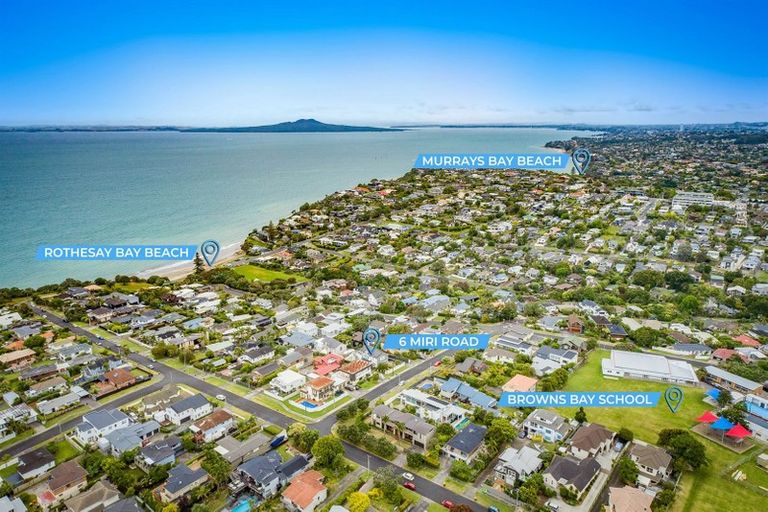 Photo of property in 6 Miri Road, Rothesay Bay, Auckland, 0630