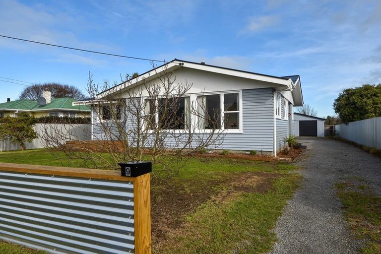 Photo of property in 9 Charles Street, Carterton, 5713