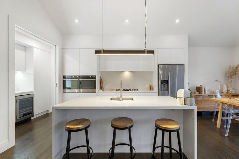 Photo of property in 10 Le Roy Terrace, Birkenhead, Auckland, 0626