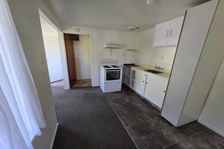 Photo of property in 132 Parkvale Road, Karori, Wellington, 6012